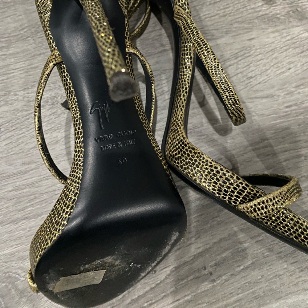 Giuseppe Zanotti Coline Sandal - Picture 5 of 9